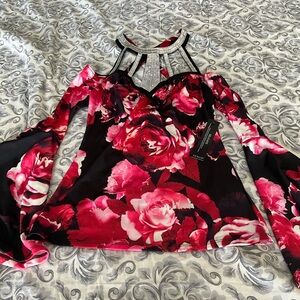 VENUS Rose Print Cold Shoulder Blouse